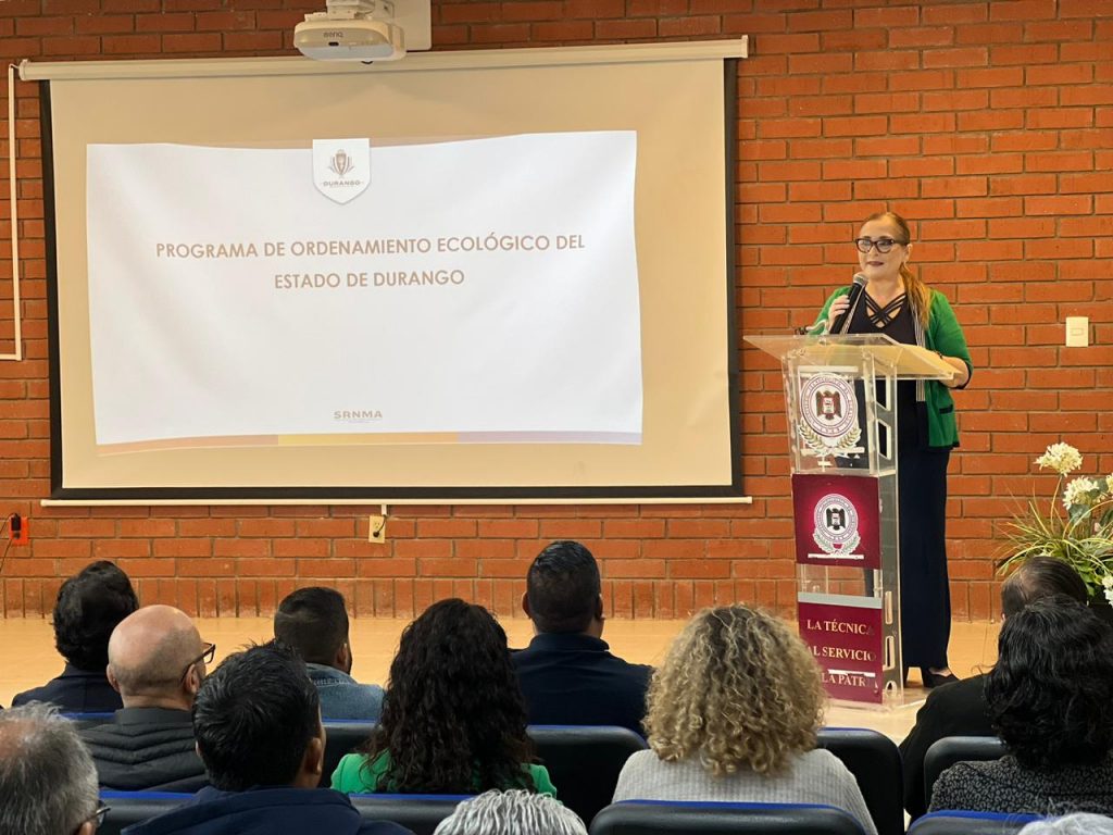“Juntos, gobierno, sociedad civil y academia, trabajan hacia un futuro más sostenible”.