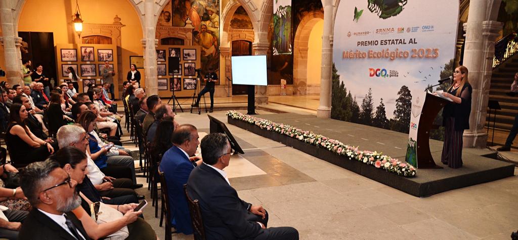 Gobierno de Esteban, reconoce a duranguenses que se suman a cuidar el medio ambiente